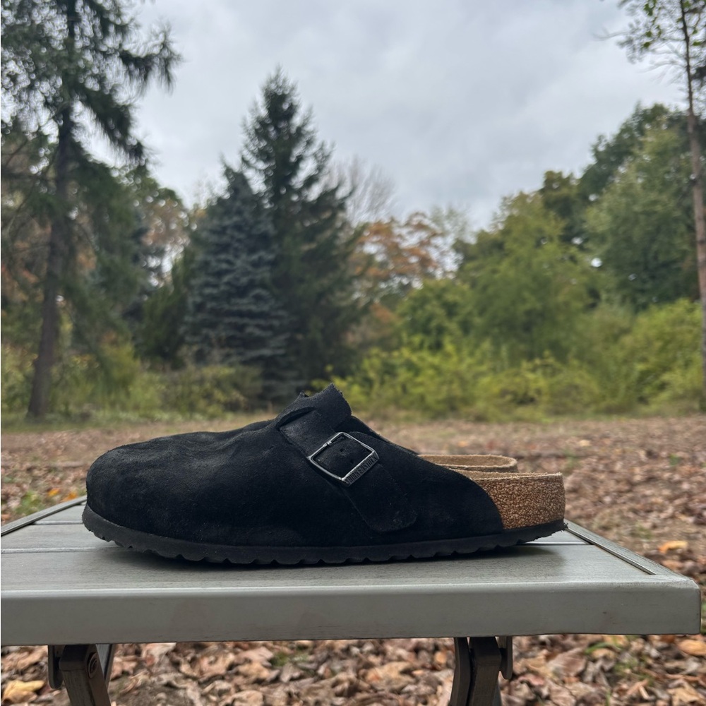 Birkenstock clogs men’s size 42 black suede sandals.